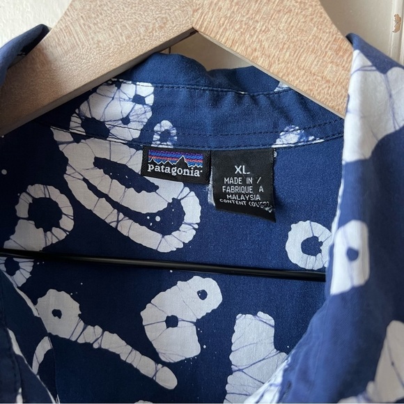 Patagonia Navy Batik Climbing Print Shirt - Picture 2 of 5